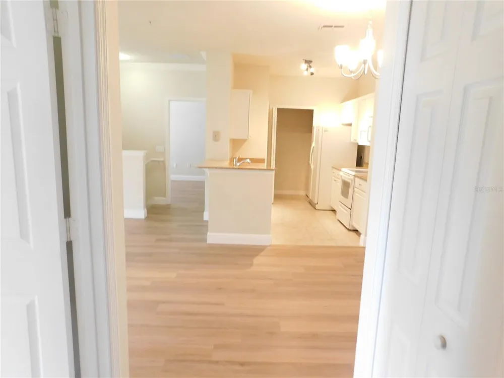 417 SOUTHERN PECAN CIRCLE #201 Winter Garden, FL 34787