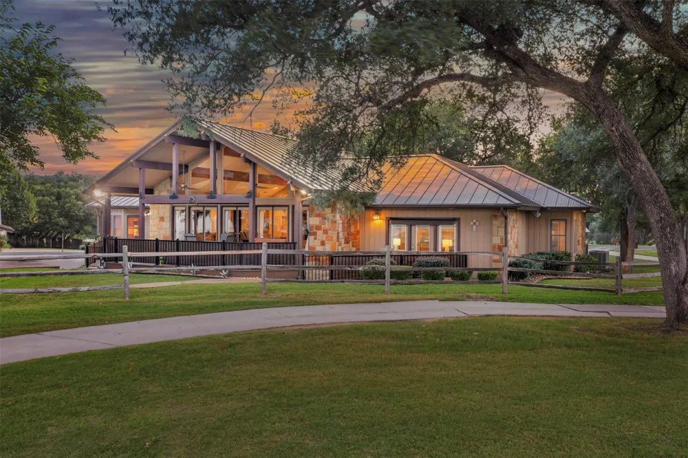 624 Hi Stirrup Horseshoe Bay, TX 78657