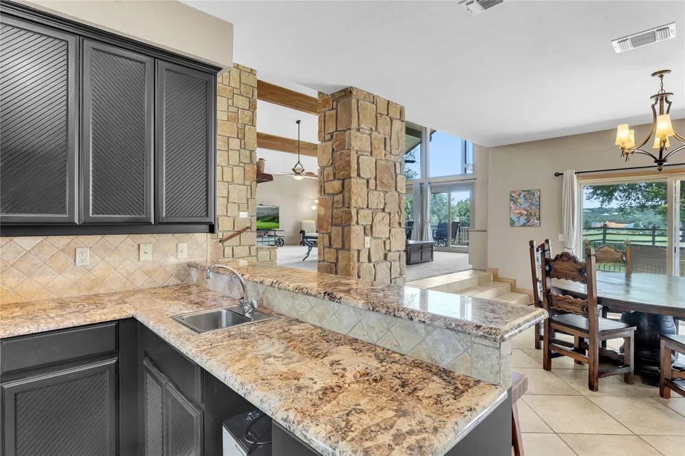 624 Hi Stirrup Horseshoe Bay, TX 78657
