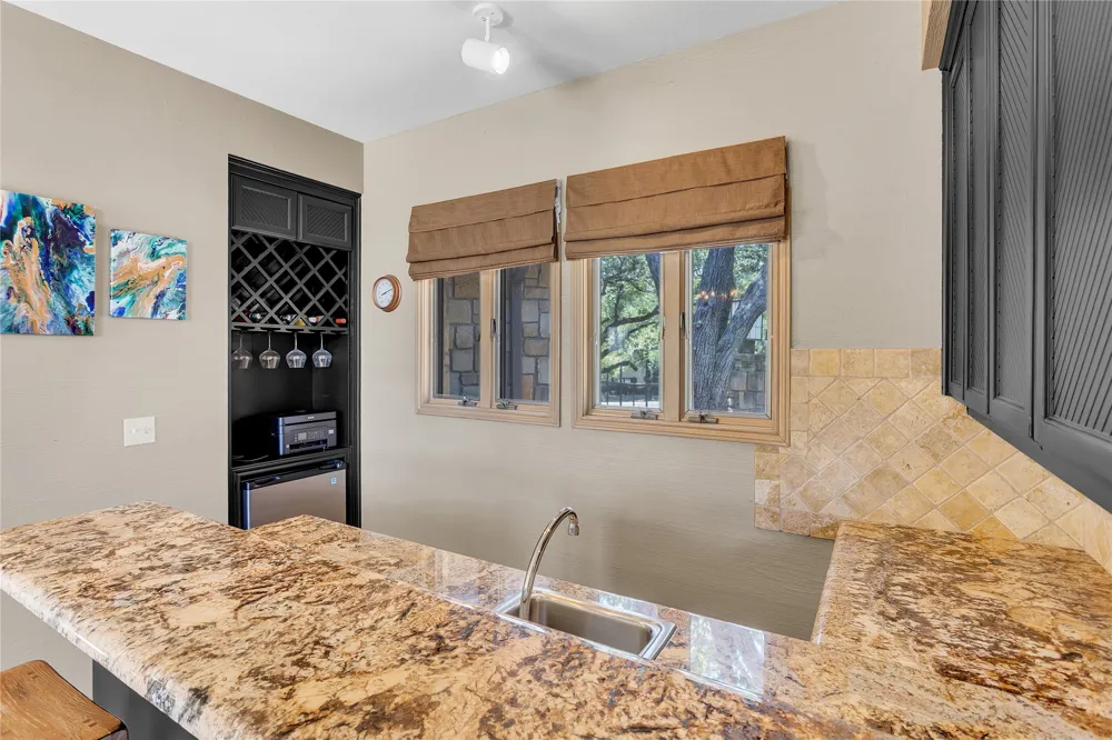 624 Hi Stirrup Horseshoe Bay, TX 78657