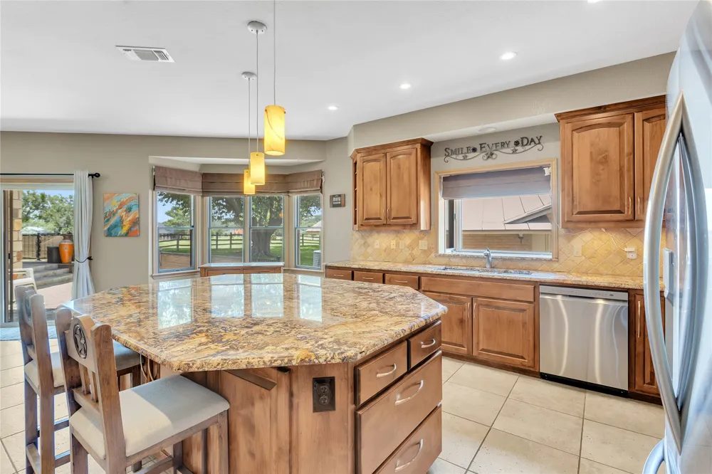 624 Hi Stirrup Horseshoe Bay, TX 78657