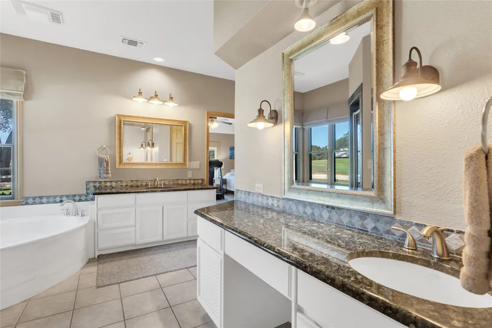624 Hi Stirrup Horseshoe Bay, TX 78657