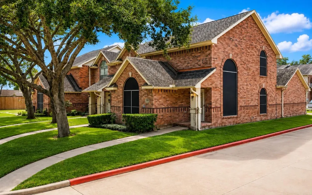 1414 Cypress Cove Street La Porte, TX 77571
