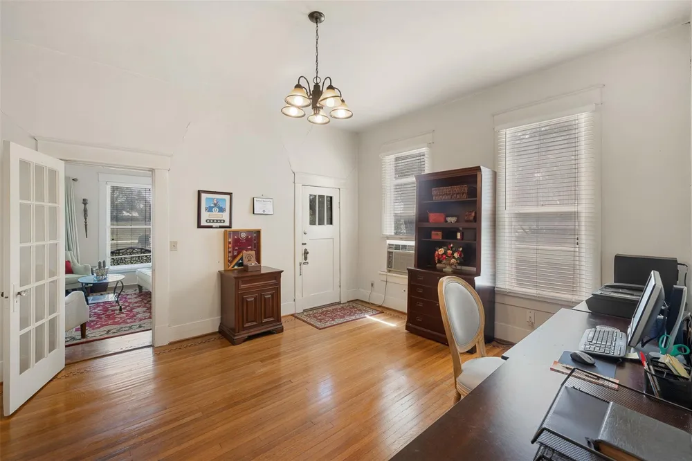 1008 Railroad Thornton, TX 76687
