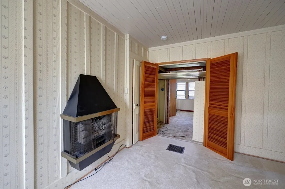 1401 262nd Place Ocean Park, WA 98640