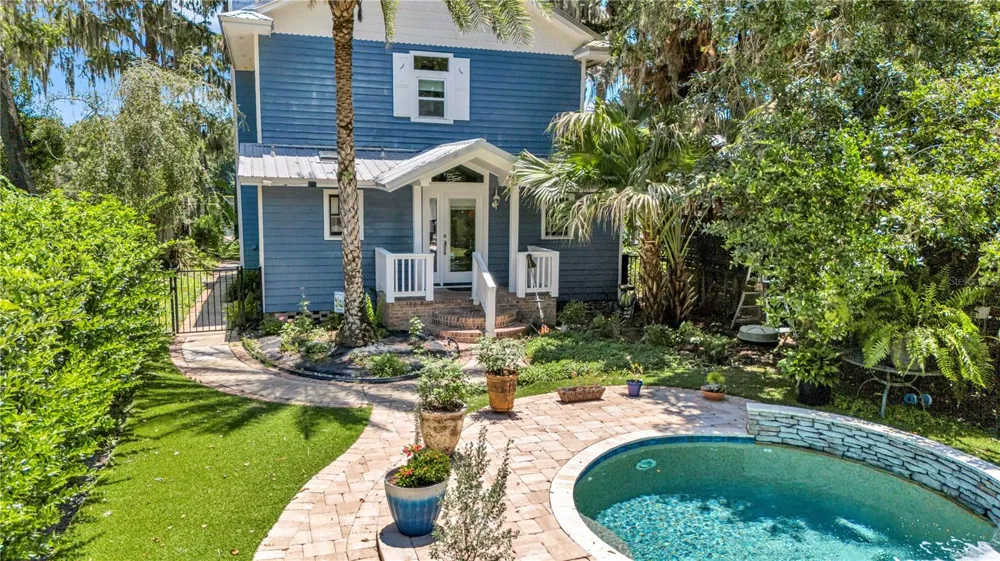 55342 CLAIRE STREET Astor, FL 32102