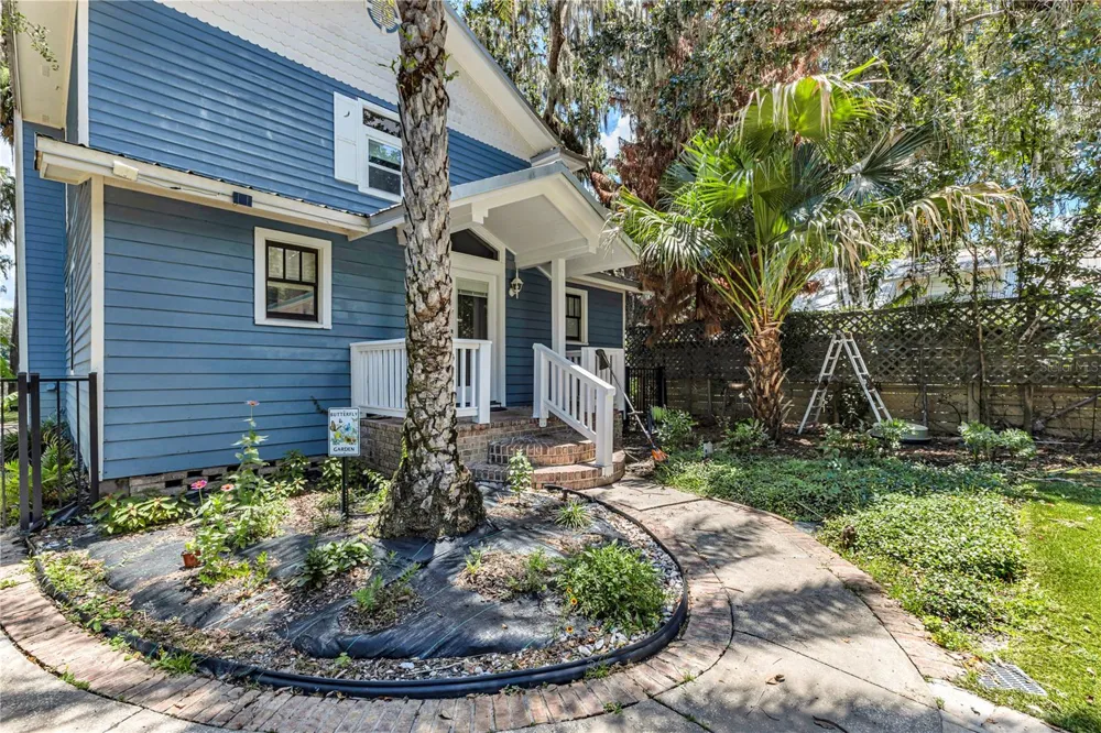 55342 CLAIRE STREET Astor, FL 32102