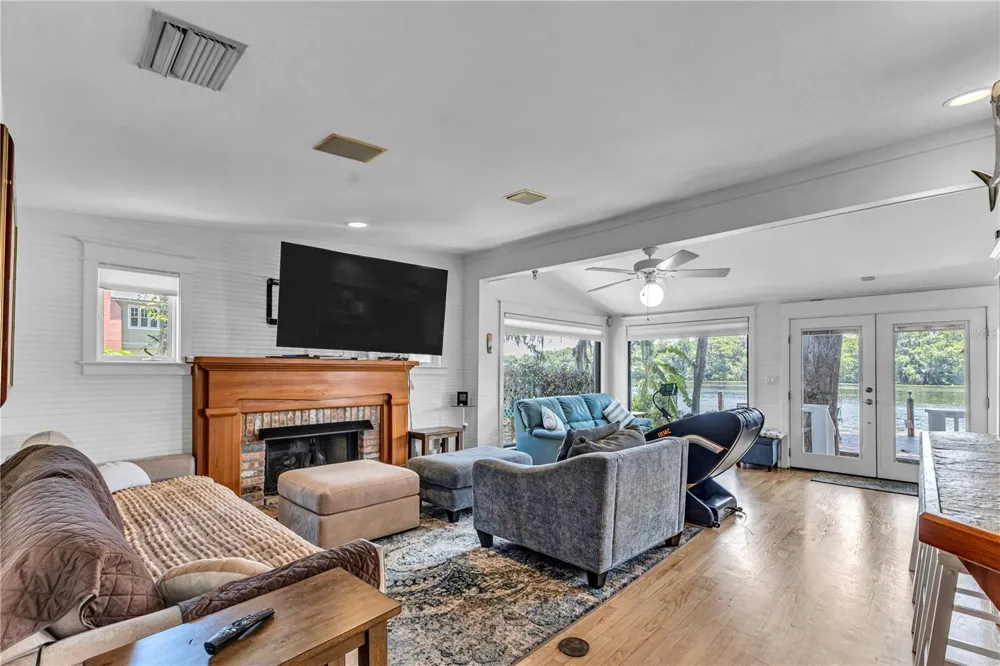 55342 CLAIRE STREET Astor, FL 32102