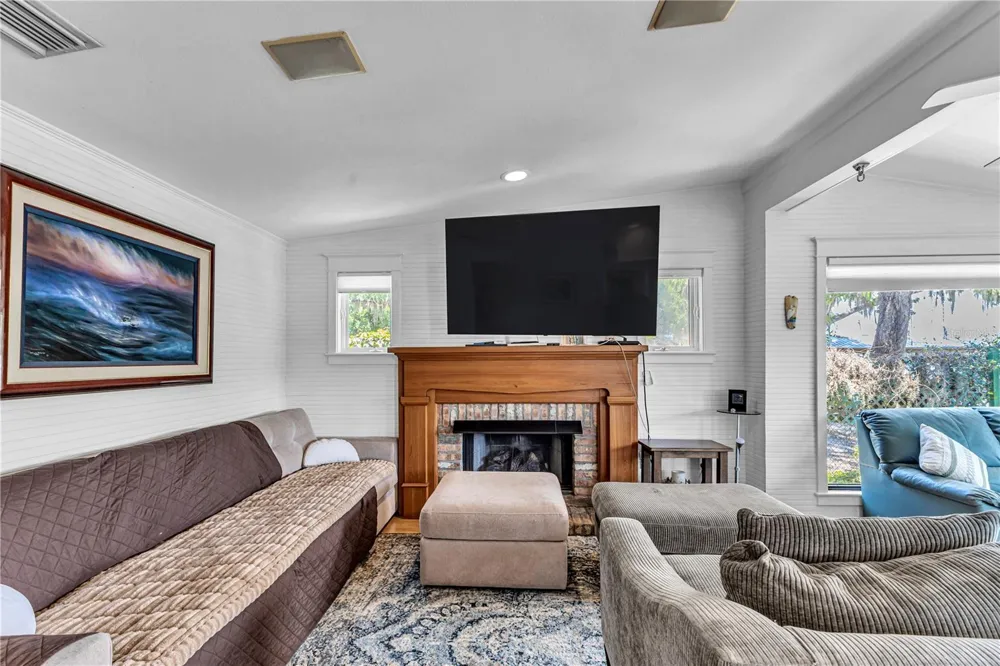 55342 CLAIRE STREET Astor, FL 32102