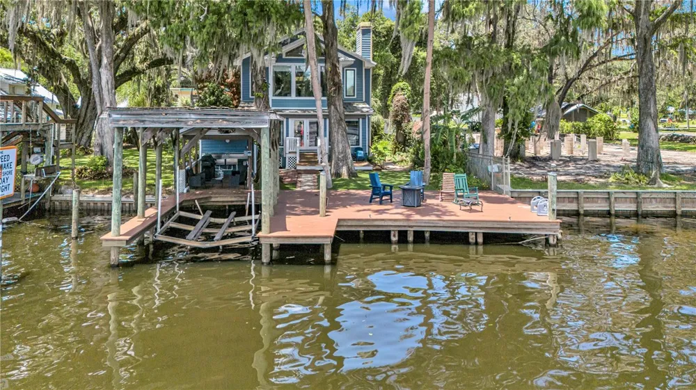 55342 CLAIRE STREET Astor, FL 32102