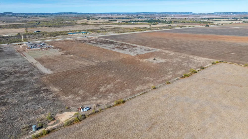 \HWY 84 Lawn, TX 79530
