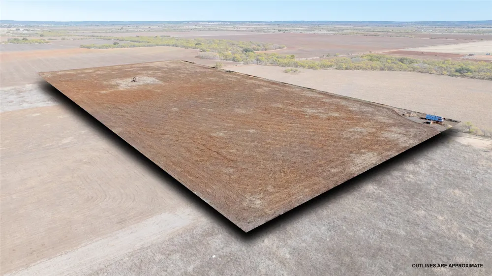\HWY 84 Lawn, TX 79530