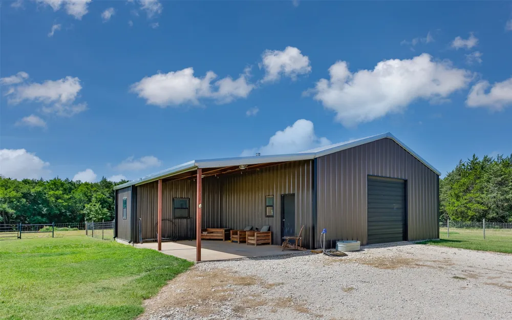 405 County Road 156 Whitesboro, TX 76273