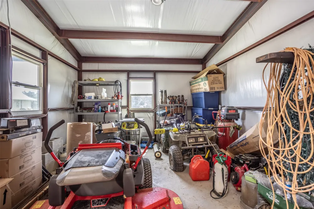 405 County Road 156 Whitesboro, TX 76273