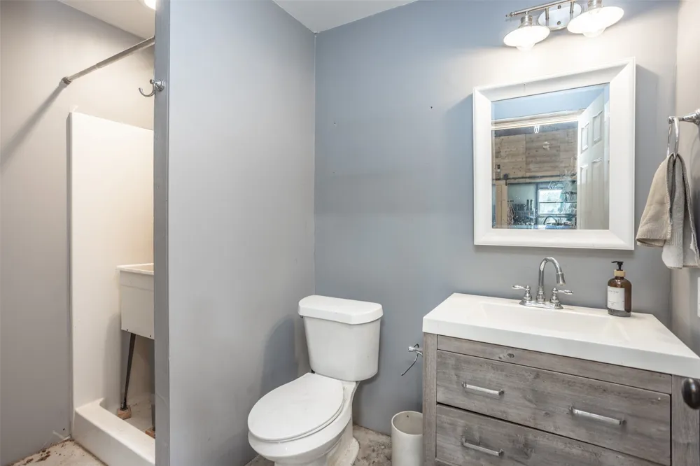 405 County Road 156 Whitesboro, TX 76273