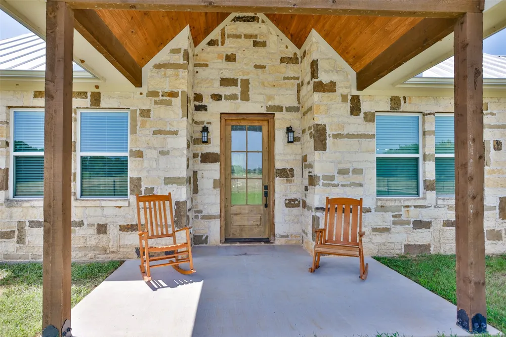 405 County Road 156 Whitesboro, TX 76273