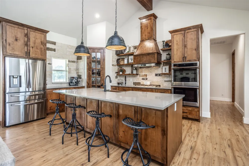 405 County Road 156 Whitesboro, TX 76273