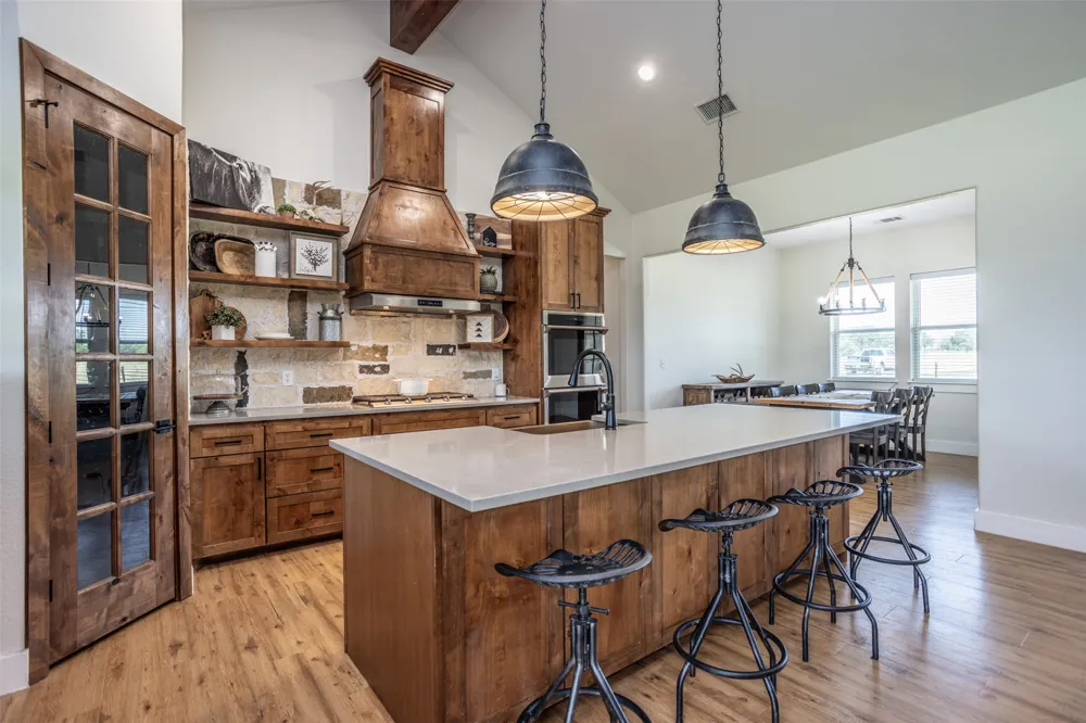 405 County Road 156 Whitesboro, TX 76273