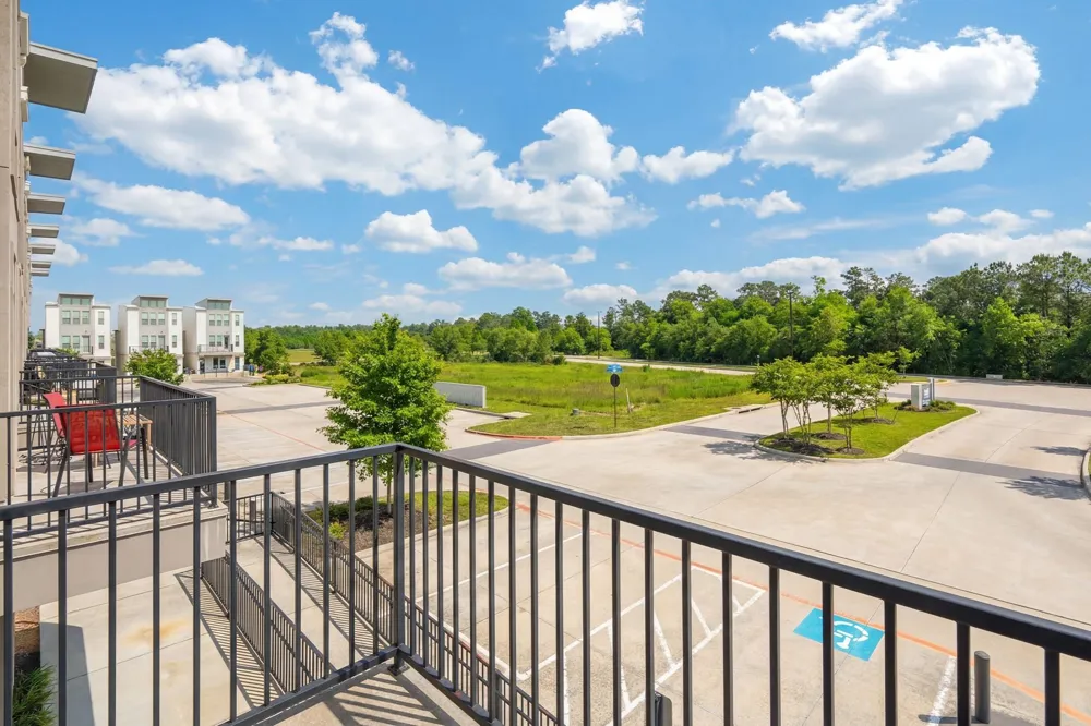 18736 Centro Main St Shenandoah, TX 77385