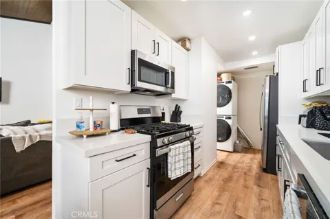 1342 W 8th Street