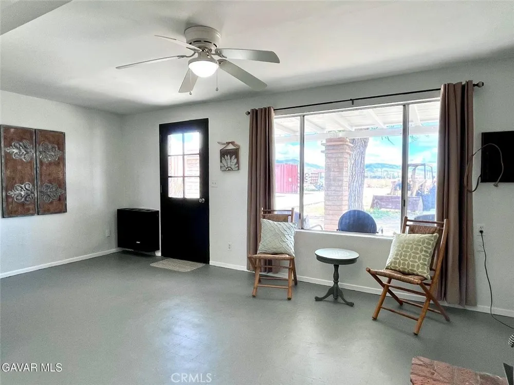 38960 12th St E Palmdale, CA 93550