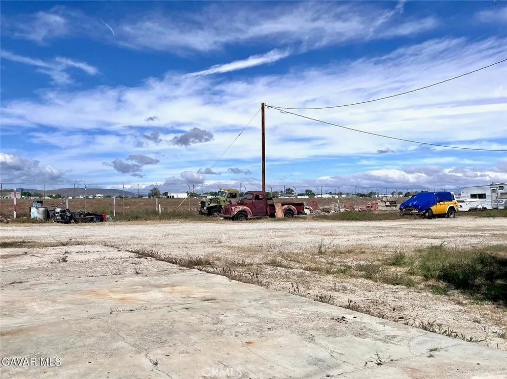 38960 12th St E Palmdale, CA 93550