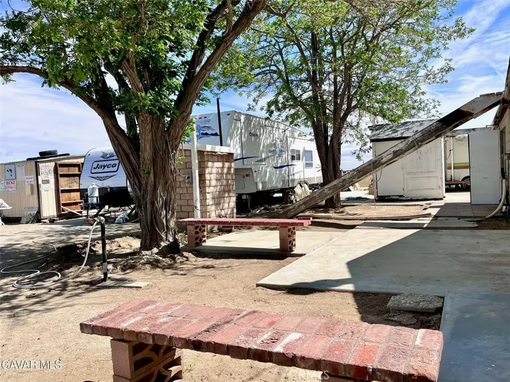 38960 12th St E Palmdale, CA 93550