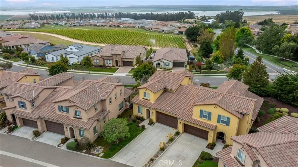1176 Spring Azure Way Nipomo, CA 93444