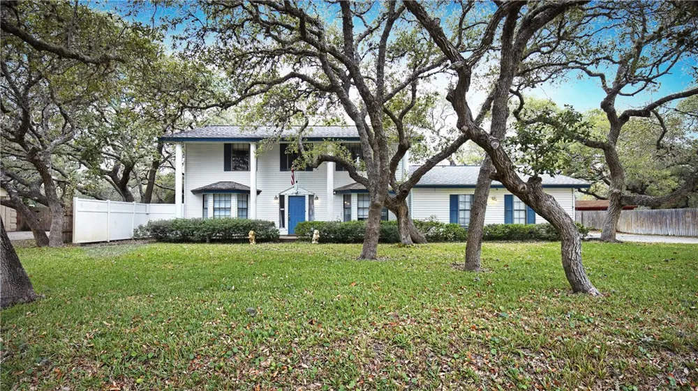 3087 Lenore Avenue Ingleside, TX 78362