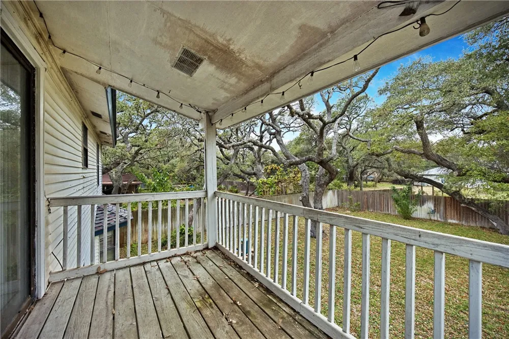 3087 Lenore Avenue Ingleside, TX 78362