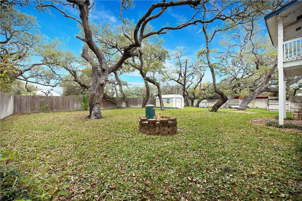 3087 Lenore Avenue Ingleside, TX 78362