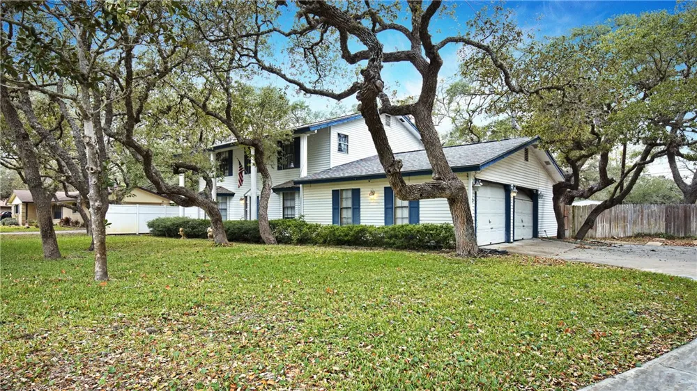 3087 Lenore Avenue Ingleside, TX 78362