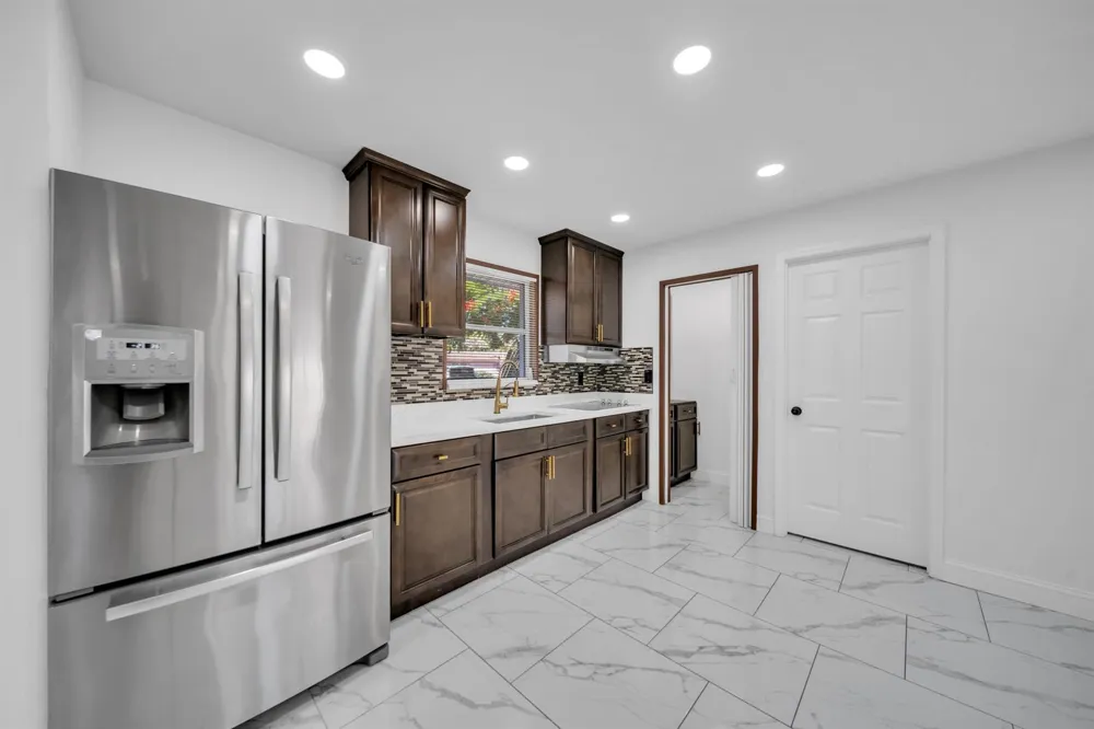 139 E Lake Drive Lehigh Acres, FL 33936