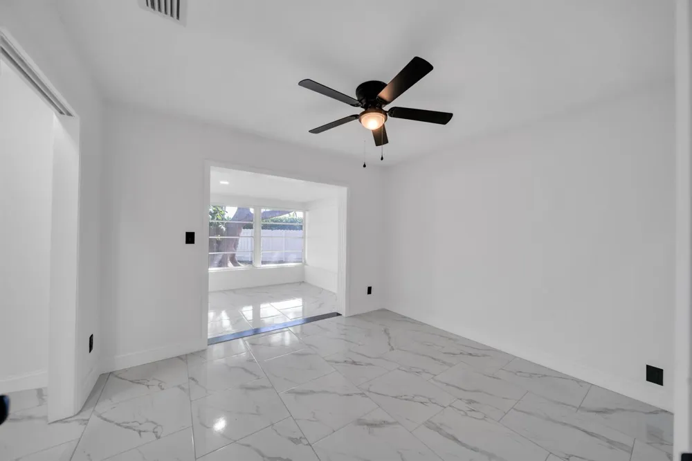 139 E Lake Drive Lehigh Acres, FL 33936
