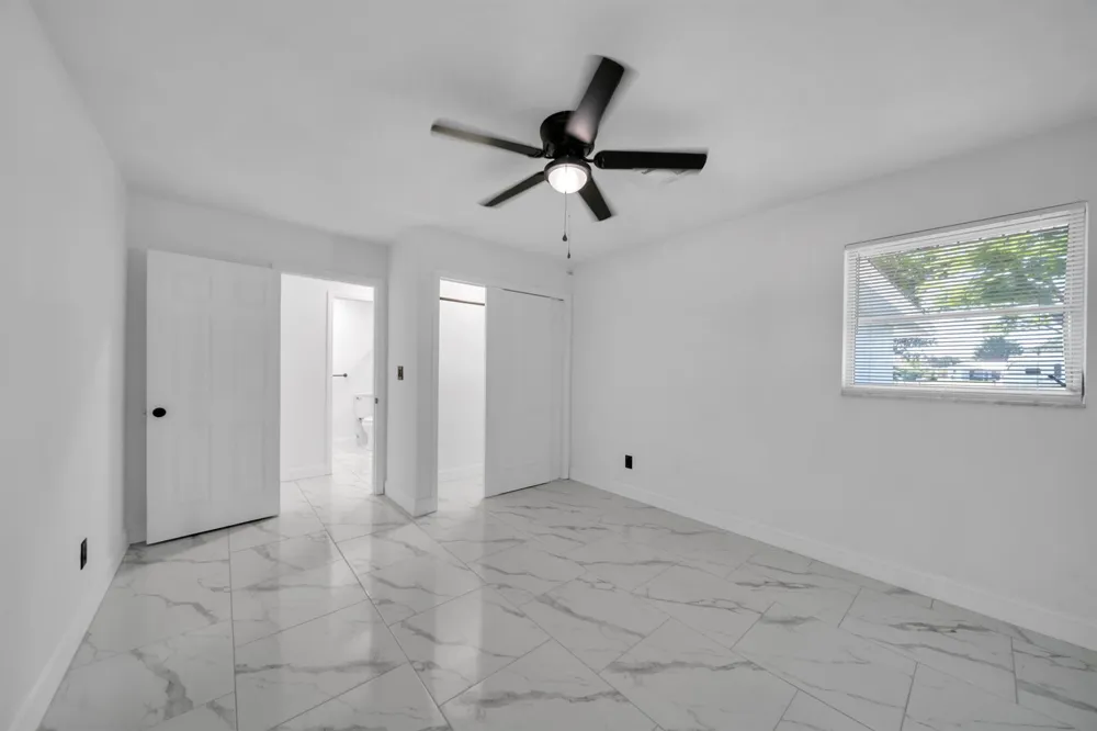 139 E Lake Drive Lehigh Acres, FL 33936