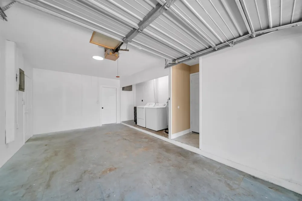 139 E Lake Drive Lehigh Acres, FL 33936