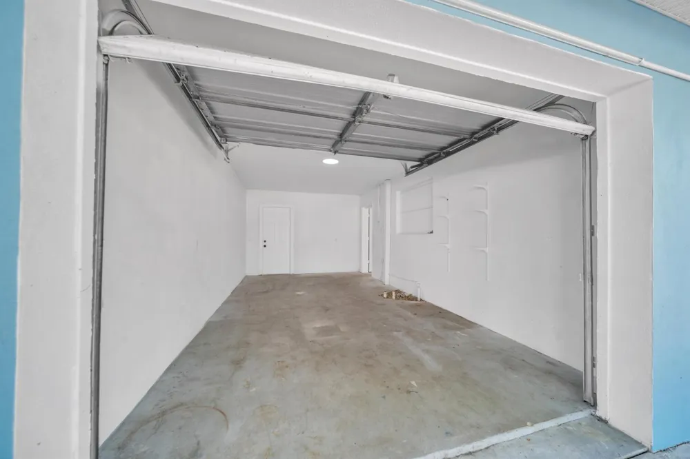 139 E Lake Drive Lehigh Acres, FL 33936