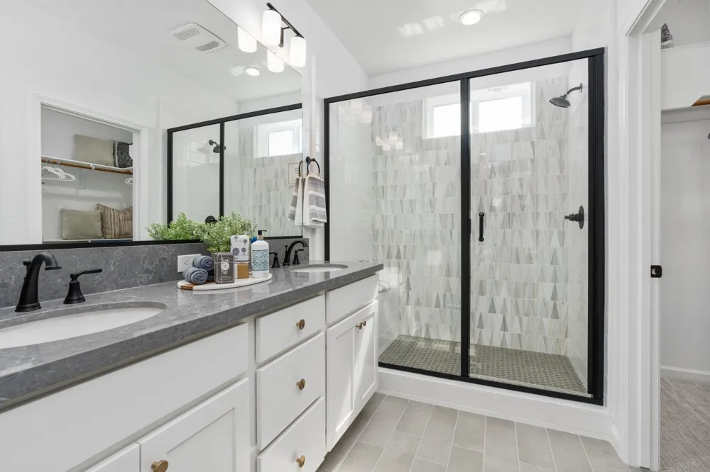 294 Vista Ave. Fowler, CA 93625