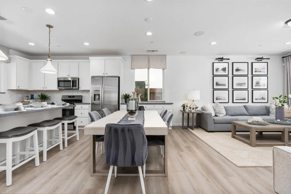 294 Vista Ave. Fowler, CA 93625