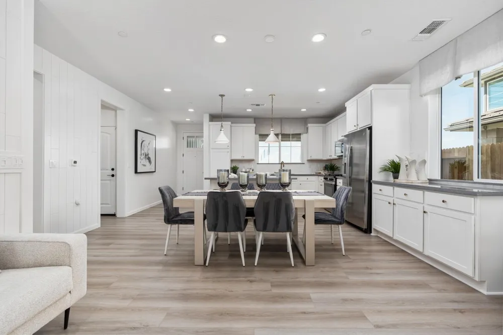 294 Vista Ave. Fowler, CA 93625