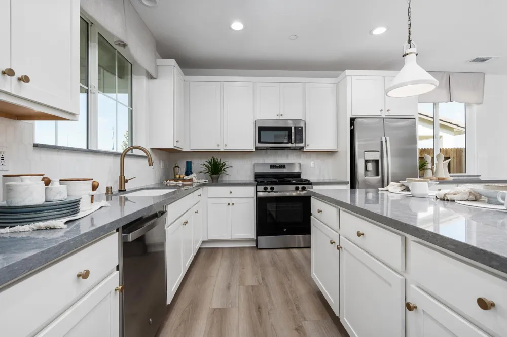 294 Vista Ave. Fowler, CA 93625