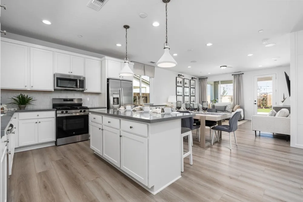 294 Vista Ave. Fowler, CA 93625