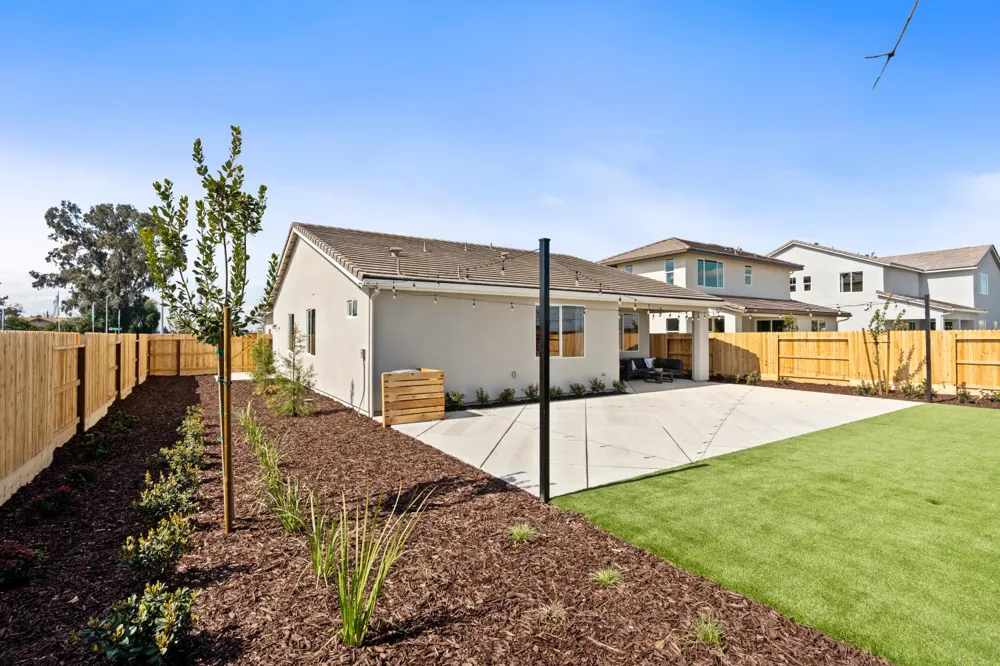 294 Vista Ave. Fowler, CA 93625