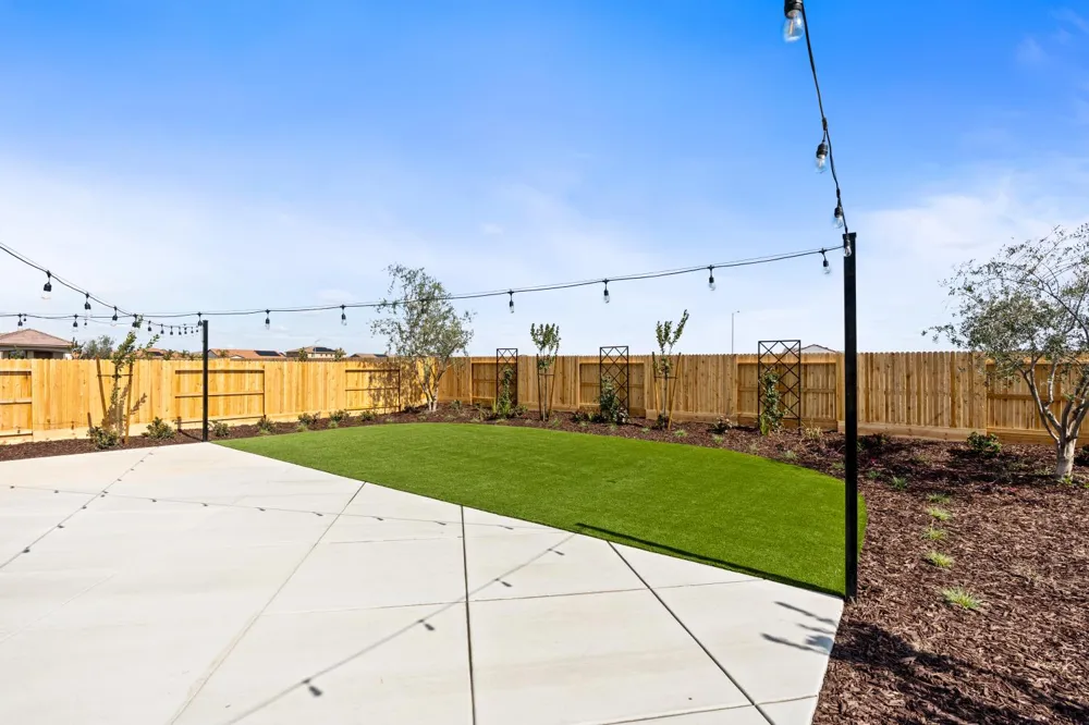 294 Vista Ave. Fowler, CA 93625