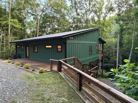 307 Ross Road
