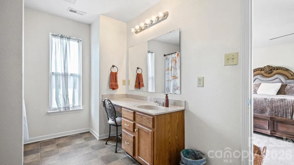 5597 Hammermill Drive Harrisburg, NC 28075