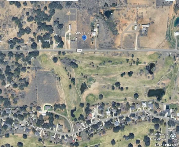 585 County Road 768 Devine, TX 78016