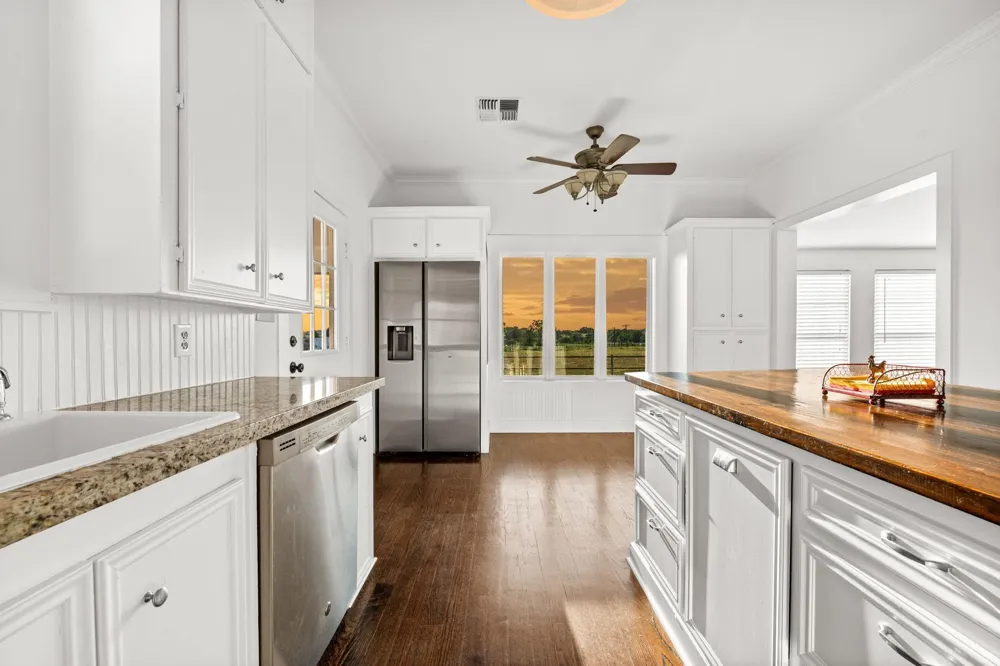 10769 Fm 1094 Road Sealy, TX 77474