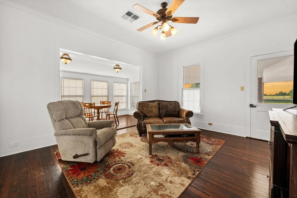 10769 Fm 1094 Road Sealy, TX 77474