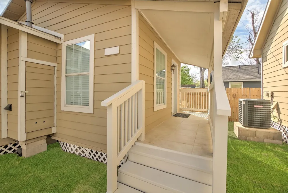 7112 Avenue L Houston, TX 77011